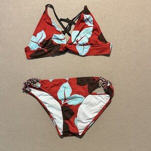 Hawaiian red print bikini set medium bikini bottom, large bikini top in Red